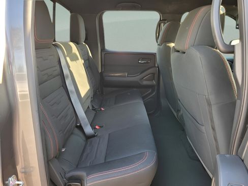 Used 2024 Nissan Frontier Pro-X image 13