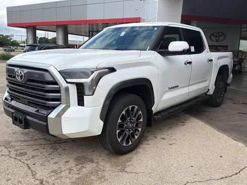 New 2026 Toyota Tundra Limited AWD/4WD image 3