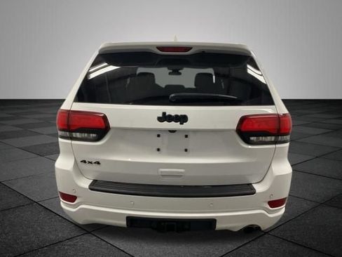 Used 2021 Jeep Grand Cherokee Laredo X AWD/4WD image 5
