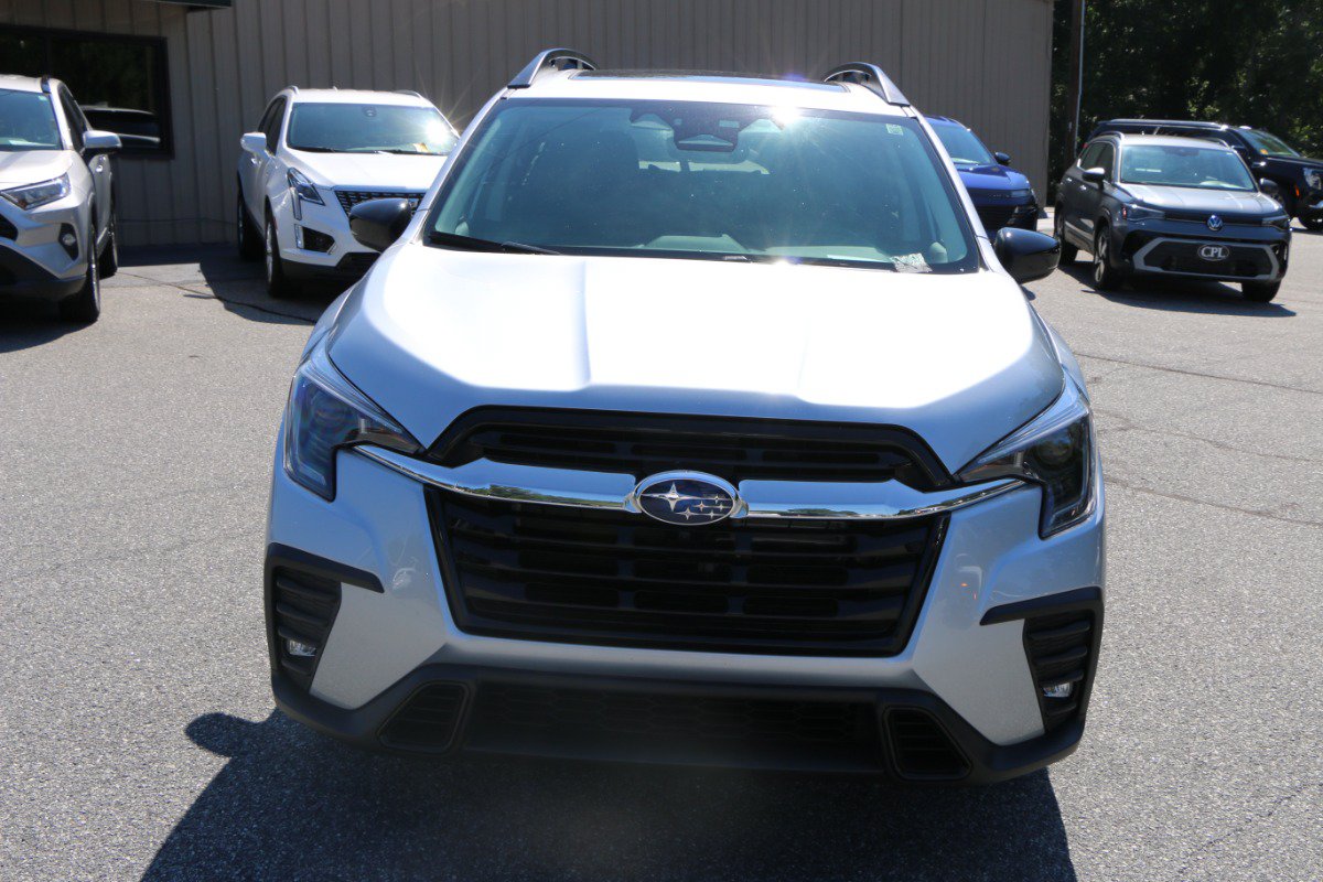 Used 2026 Subaru Ascent Limited AWD/4WD image 11