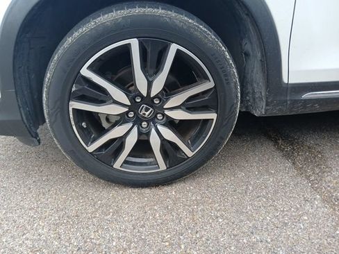 Used 2020 Honda Pilot Touring image 8