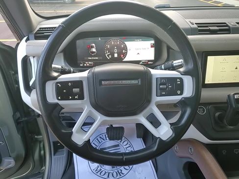 Used 2020 Land Rover Defender 110 SE image 13