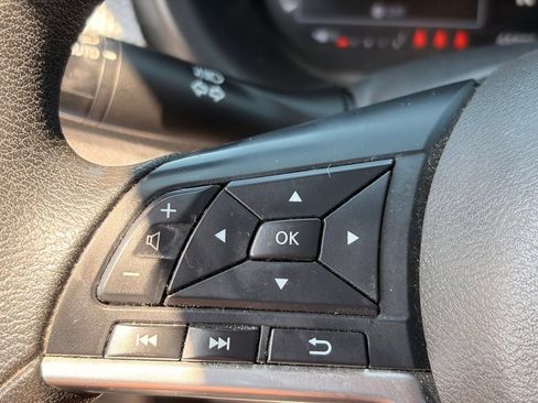 Used 2023 Nissan Kicks SV FWD image 27