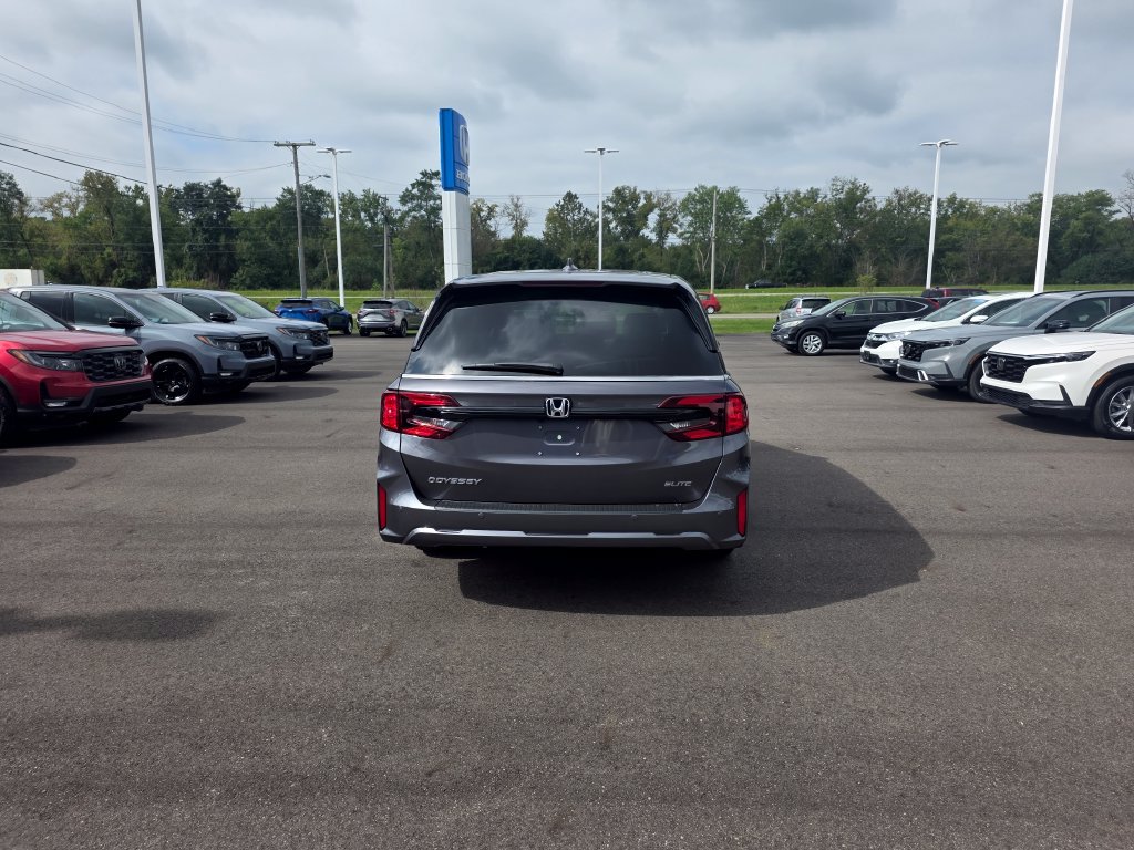 New 2027 Honda Odyssey Elite image 4