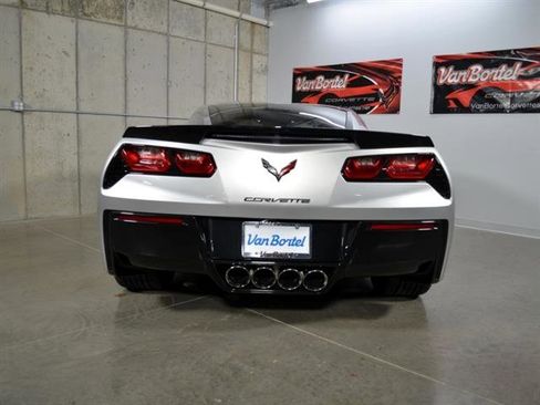Used 2018 Chevrolet Corvette Stingray Coupe w/ Battery Protection Package image 6