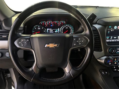 Used 2018 Chevrolet Tahoe LT image 17