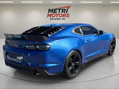 Used 2019 Chevrolet Camaro LT w/ RS Package image 5