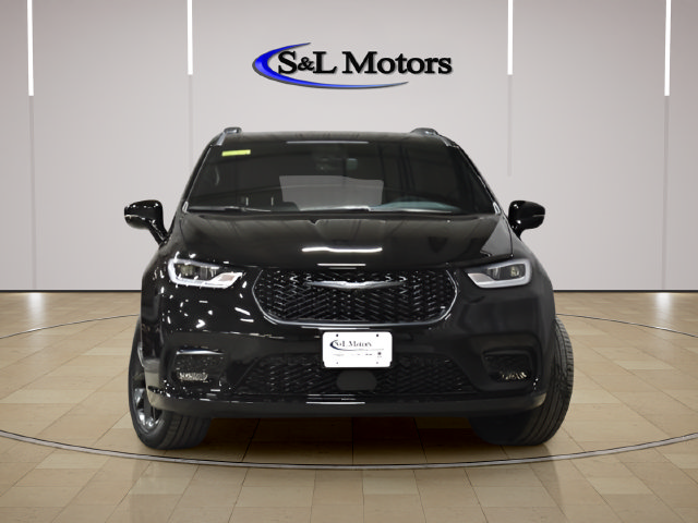 New 2026 Chrysler Pacifica Select w/ S Appearance Package FWD image 2