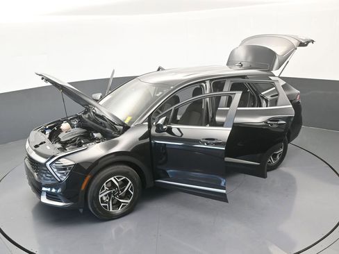 Used 2024 Kia Sportage LX image 60