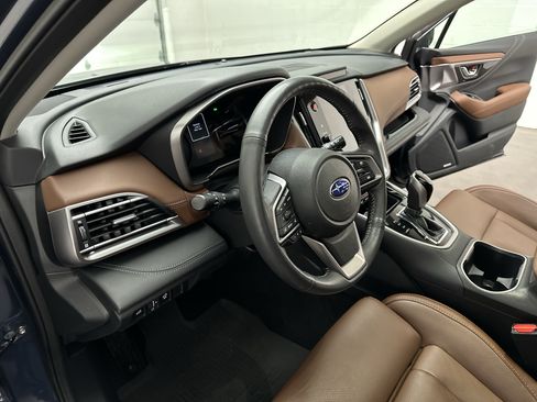 Used 2024 Subaru Outback Touring AWD/4WD image 17