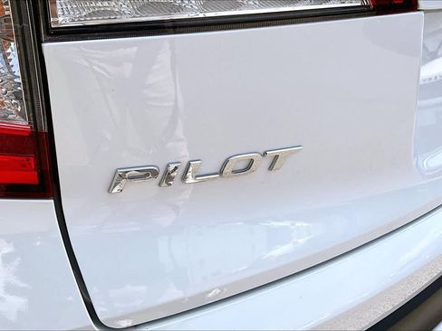 Used 2021 Honda Pilot EX-L image 10
