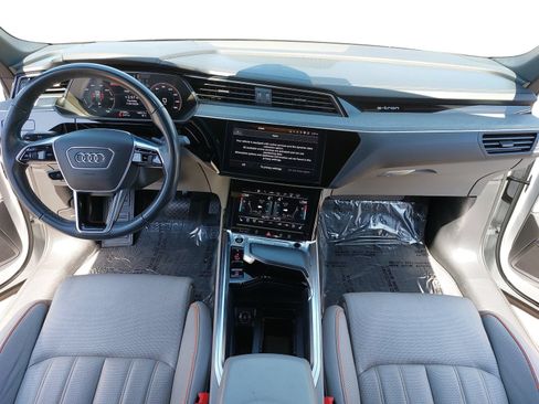 Used 2024 Audi Q8 e-tron Prestige w/ Prestige Package AWD/4WD image 9