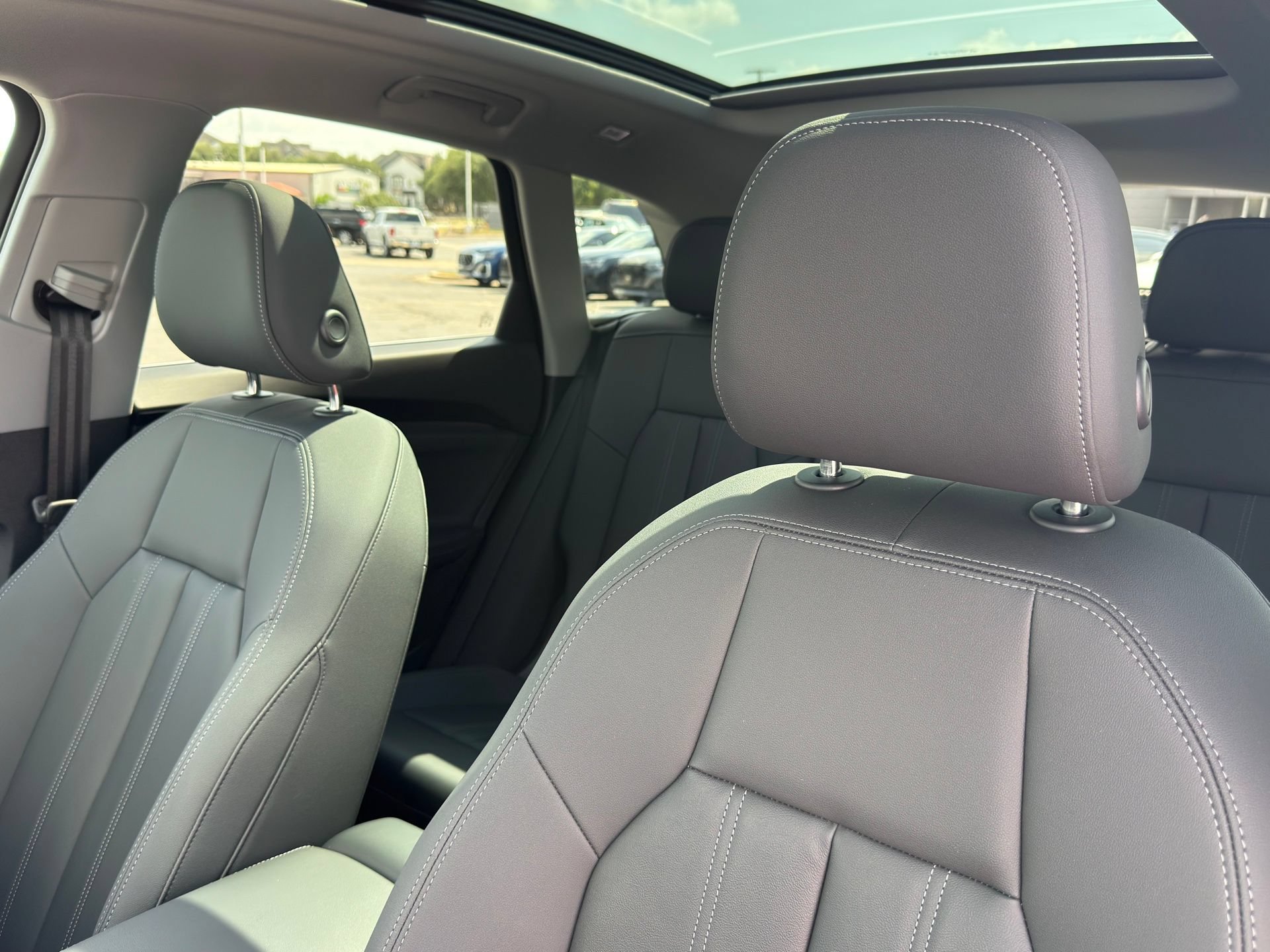 Certified 2025 Audi Q5 Premium w/ Premium Plus AWD/4WD image 14