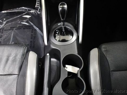 Used 2016 Hyundai Veloster Turbo image 22