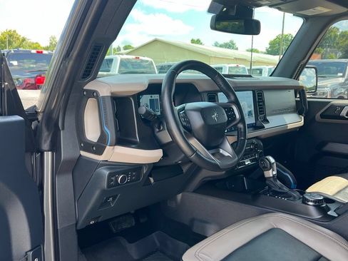 Used 2022 Ford Bronco Wildtrak AWD/4WD image 12