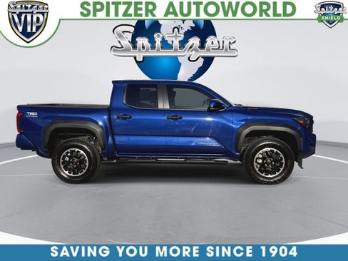 Used 2025 Toyota Tacoma TRD Off-Road AWD/4WD image 10