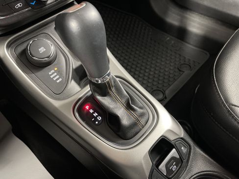 Used 2019 Jeep Compass Latitude w/ Popular Equipment Group image 25