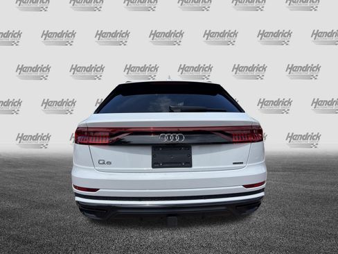 Used 2022 Audi Q8 Premium Plus AWD/4WD image 9