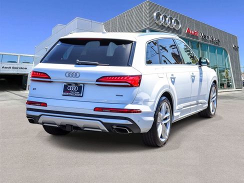 Used 2025 Audi Q7 3.0T Premium Plus w/ Premium Plus Package AWD/4WD image 4