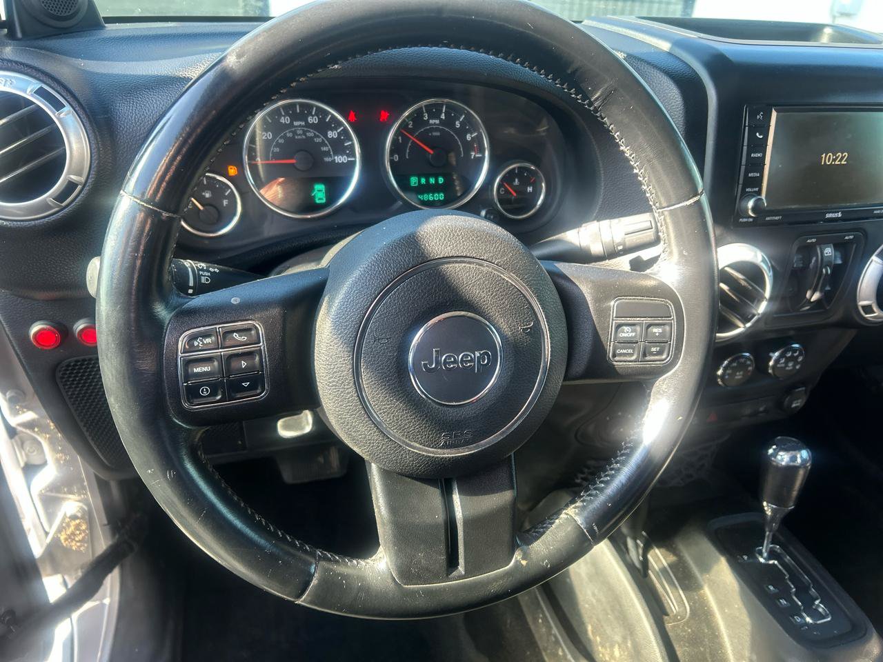 Used 2013 Jeep Wrangler Unlimited Sahara w/ Dual Top Group AWD/4WD image 10