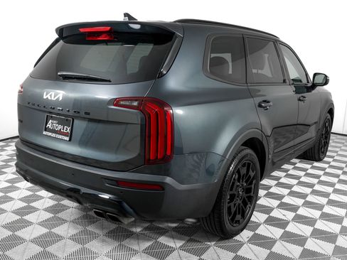 Used 2022 Kia Telluride SX w/ Nightfall Edition Package AWD/4WD image 4