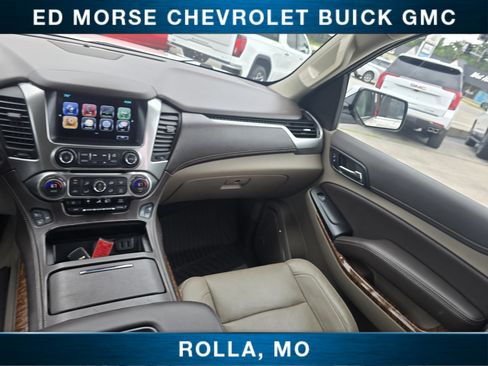 Used 2020 Chevrolet Suburban Premier AWD/4WD image 27