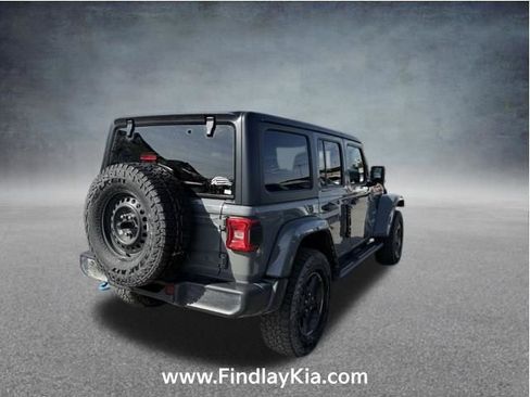 Used 2023 Jeep Wrangler Sahara 4xe image 5