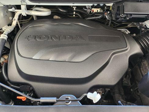 Certified 2022 Honda Pilot Touring image 32