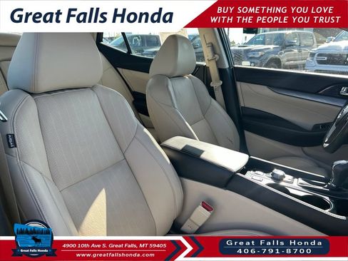 Used 2017 Nissan Maxima 3.5 SL FWD image 31