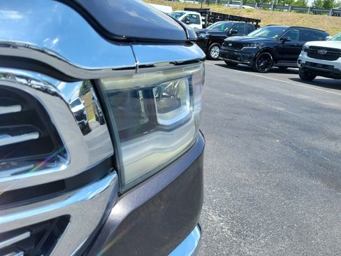 Used 2022 RAM 1500 Laramie AWD/4WD image 3