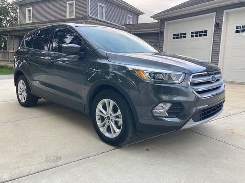 Used 2019 Ford Escape SE FWD image 7