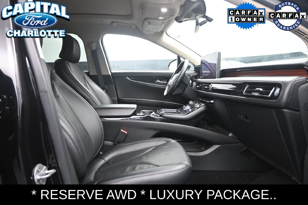 Used 2023 Lincoln Nautilus Reserve w/ Luxury Package AWD/4WD image 12