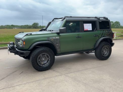 Used 2022 Ford Bronco Everglades image 4