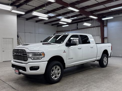 Used 2023 RAM 2500 Laramie image 1
