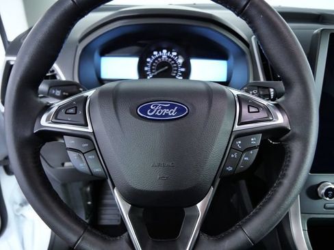 Certified 2024 Ford Edge SEL w/ Convenience Package AWD/4WD image 22
