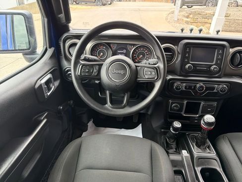 Used 2020 Jeep Wrangler Unlimited Sport AWD/4WD image 13
