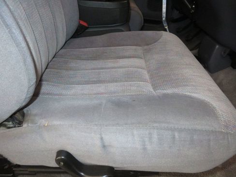 Used 1997 Dodge Ram 2500 Truck 2WD Club Cab image 25