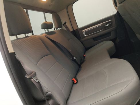 Used 2019 RAM 1500 Classic SLT AWD/4WD image 19