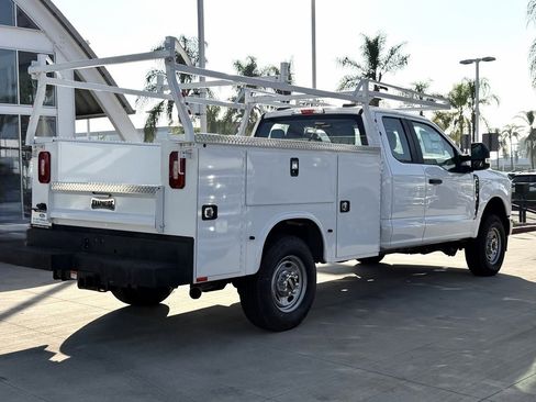 Used 2023 Ford F250 XL w/ XL Chrome Package image 6
