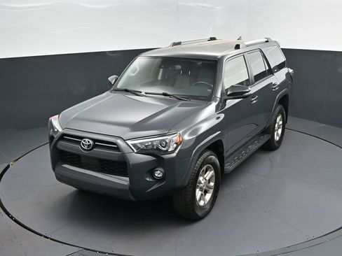 Used 2024 Toyota 4Runner SR5 Premium AWD/4WD image 31