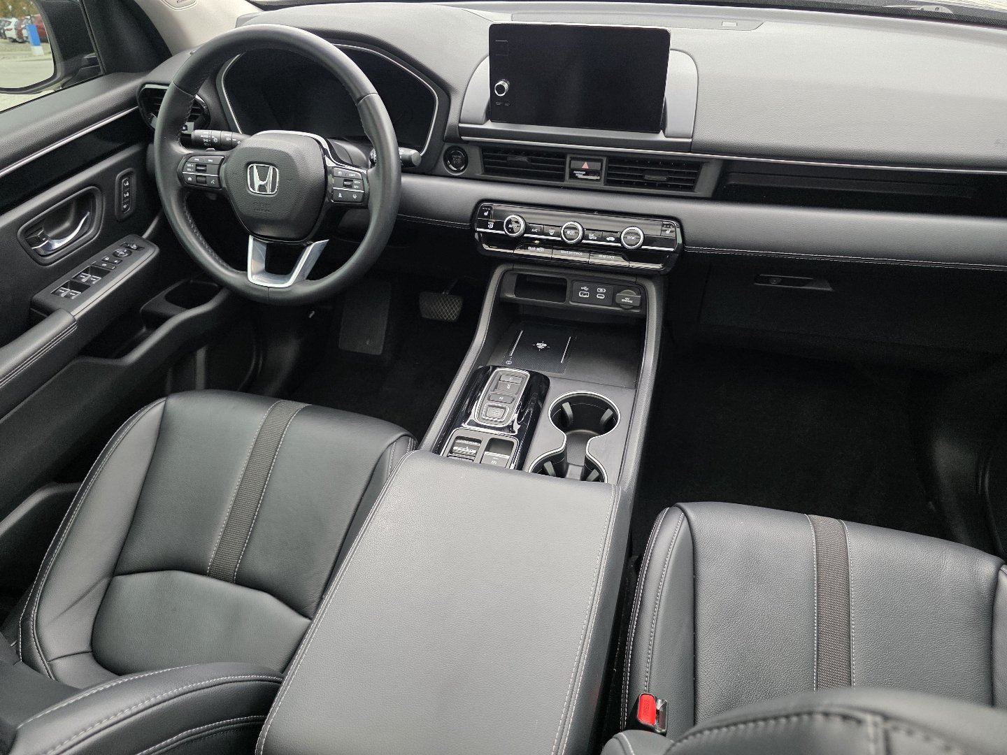 Certified 2023 Honda Pilot Touring image 24