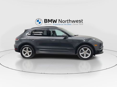 Used 2021 Porsche Macan w/ Premium Package AWD/4WD image 5