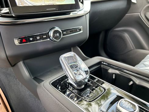 New 2026 Volvo XC90 B6 Plus w/ Protection Package Premier image 19