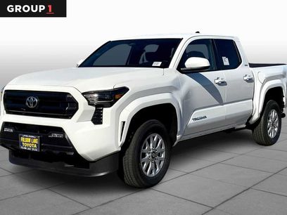 New 2025 Toyota Tacoma SR5