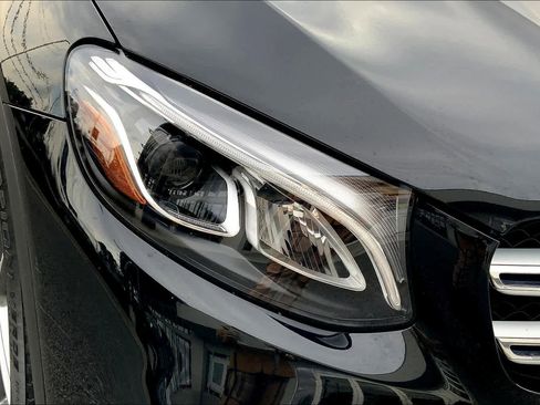 Used 2019 Mercedes-Benz GLC 300 4MATIC image 26