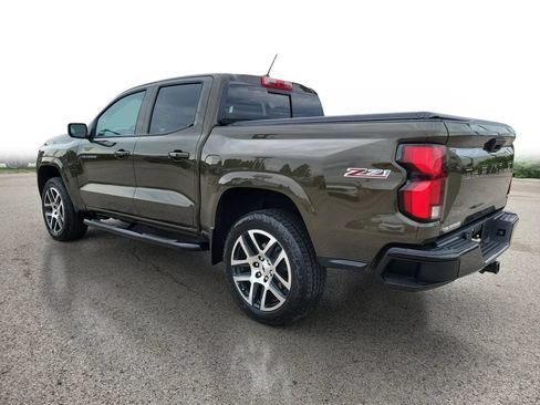 Used 2023 Chevrolet Colorado Z71 w/ Advanced Trailering Package AWD/4WD image 3
