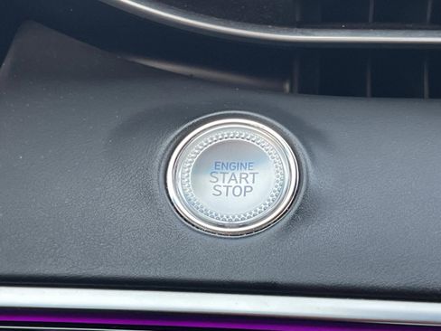 Used 2023 Genesis GV70 2.5T w/ Advanced Package image 23