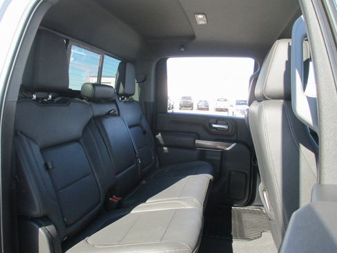 Used 2022 Chevrolet Silverado 3500 LT w/ Convenience Package image 21
