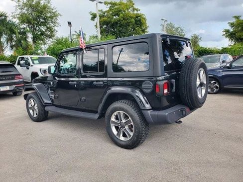 Used 2020 Jeep Wrangler Unlimited Sahara image 6