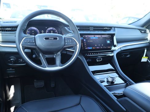 New 2026 Jeep Grand Cherokee L Limited AWD/4WD image 2